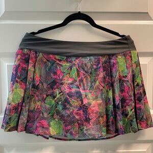 Lululemon Court Rival High Rise Skirt Reg Vivid Floral Tone Multi Black Size 10